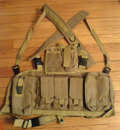 Tactical Chest Rig with pouches - Tan