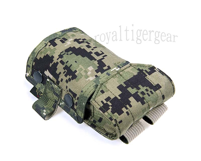 FLYYE GPS MOLLE Pouch - AOR1 , AOR2