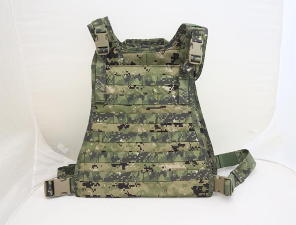 FLYYE MOLLE MBSS Plate Carrier - AOR1 , AOR2