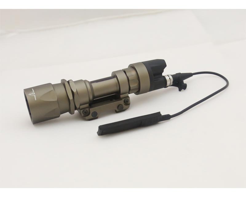 Element M951 Tactical Light LED Version Super Bright w/ Rail Mount - Dark Earth