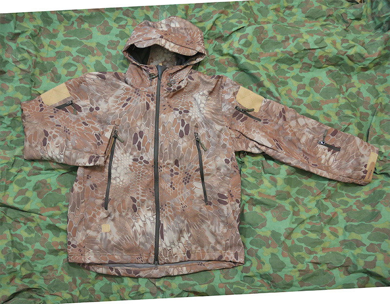 Softshell V4.2 Shark Skin Hood Jacket - Python Snake Camo MAD Desert