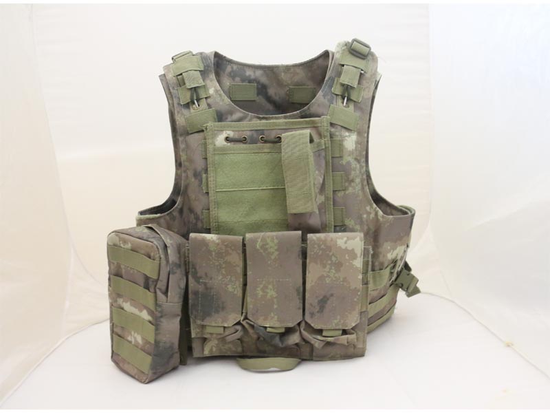 FSBE vest with pouches - A-TACS AU