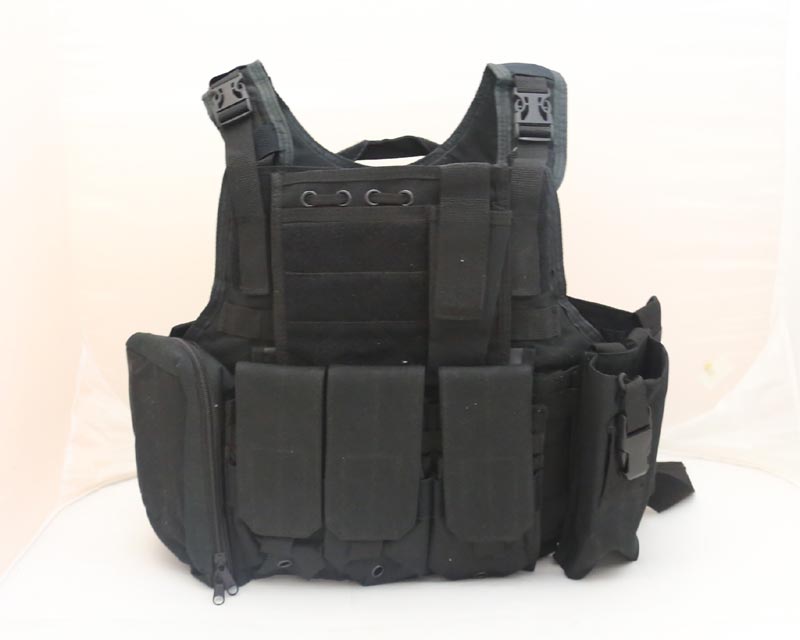 Tactical PC Plate Carrier Vest w/ Pouches – Black